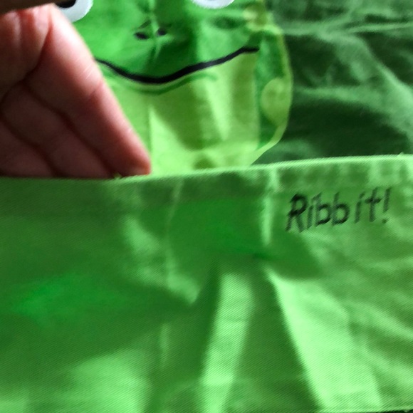 Frog Apron - Picture 3 of 3
